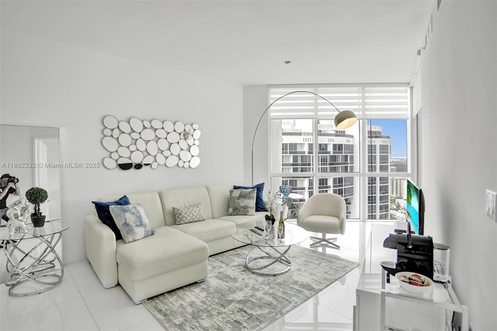 18201 Collins Ave 5508