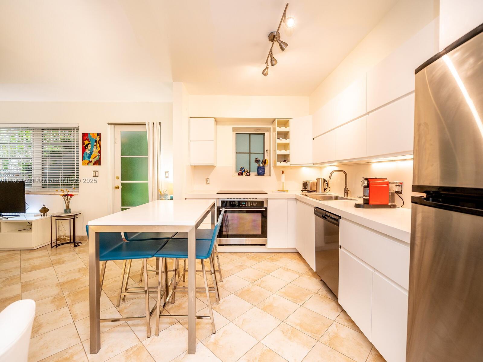 PARK SQUARE CONDO - Residential Lease