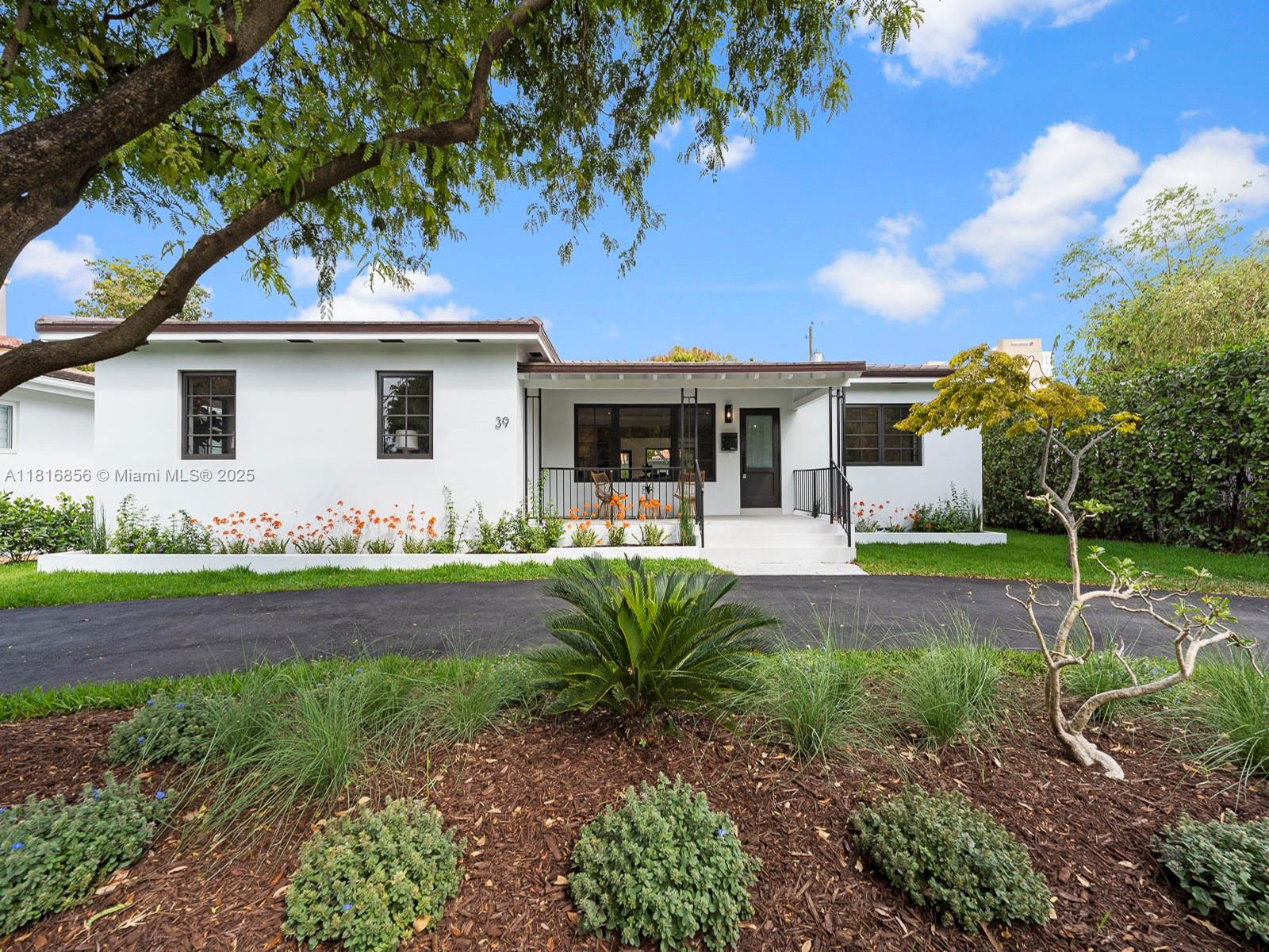39 Palermo Ave, Coral Gables, Broward County, Florida - 4 Bedrooms  
3 Bathrooms - 