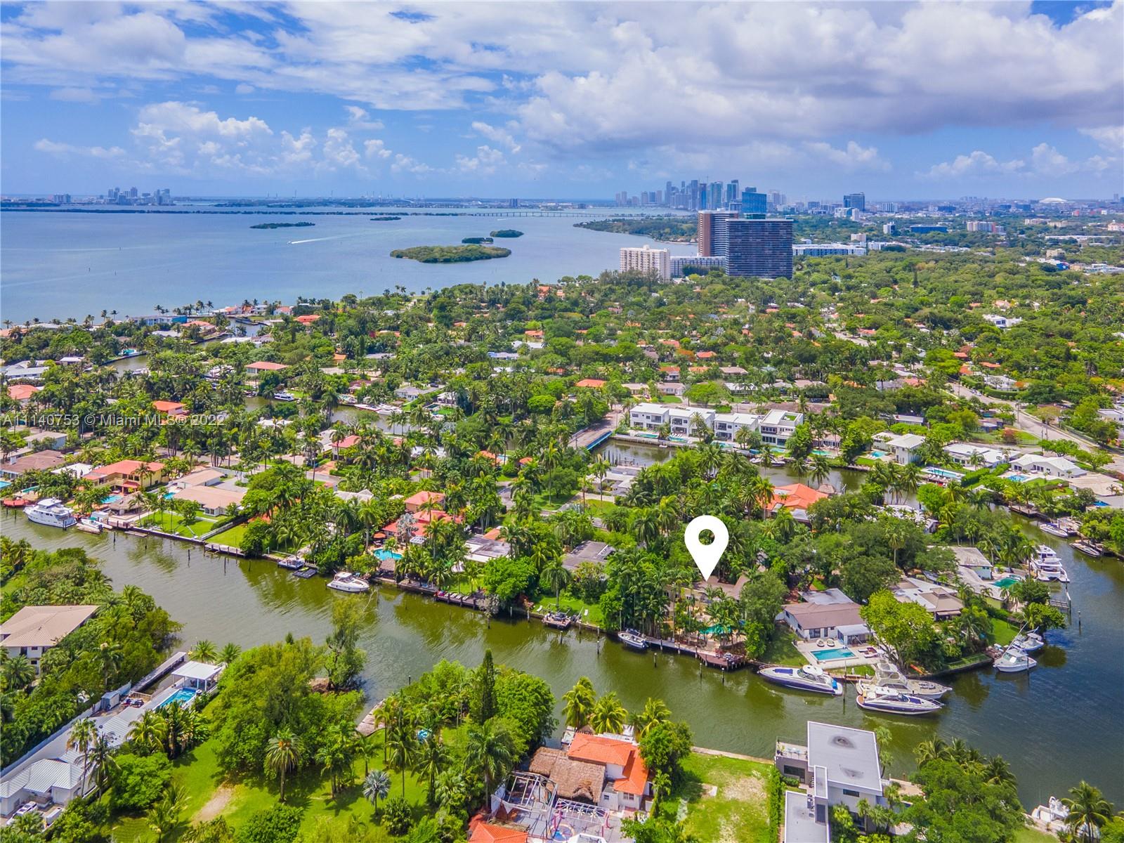 BELLE MEADE ISLAND - Residential