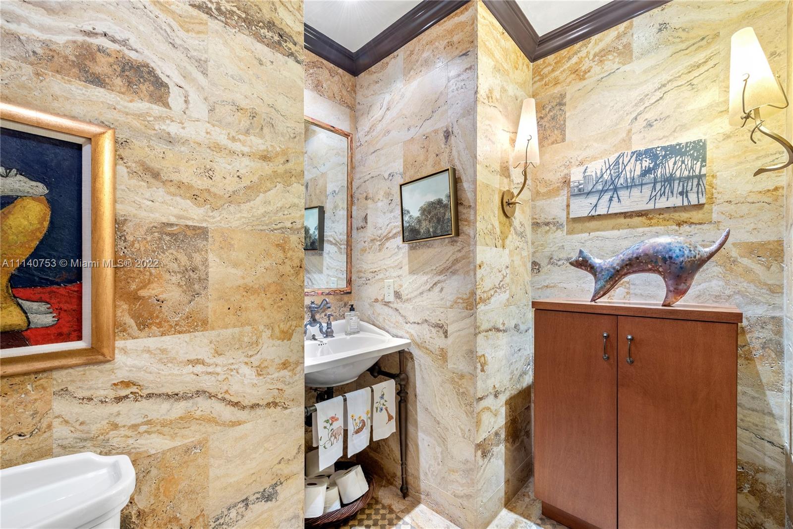 BELLE MEADE ISLAND - Residential