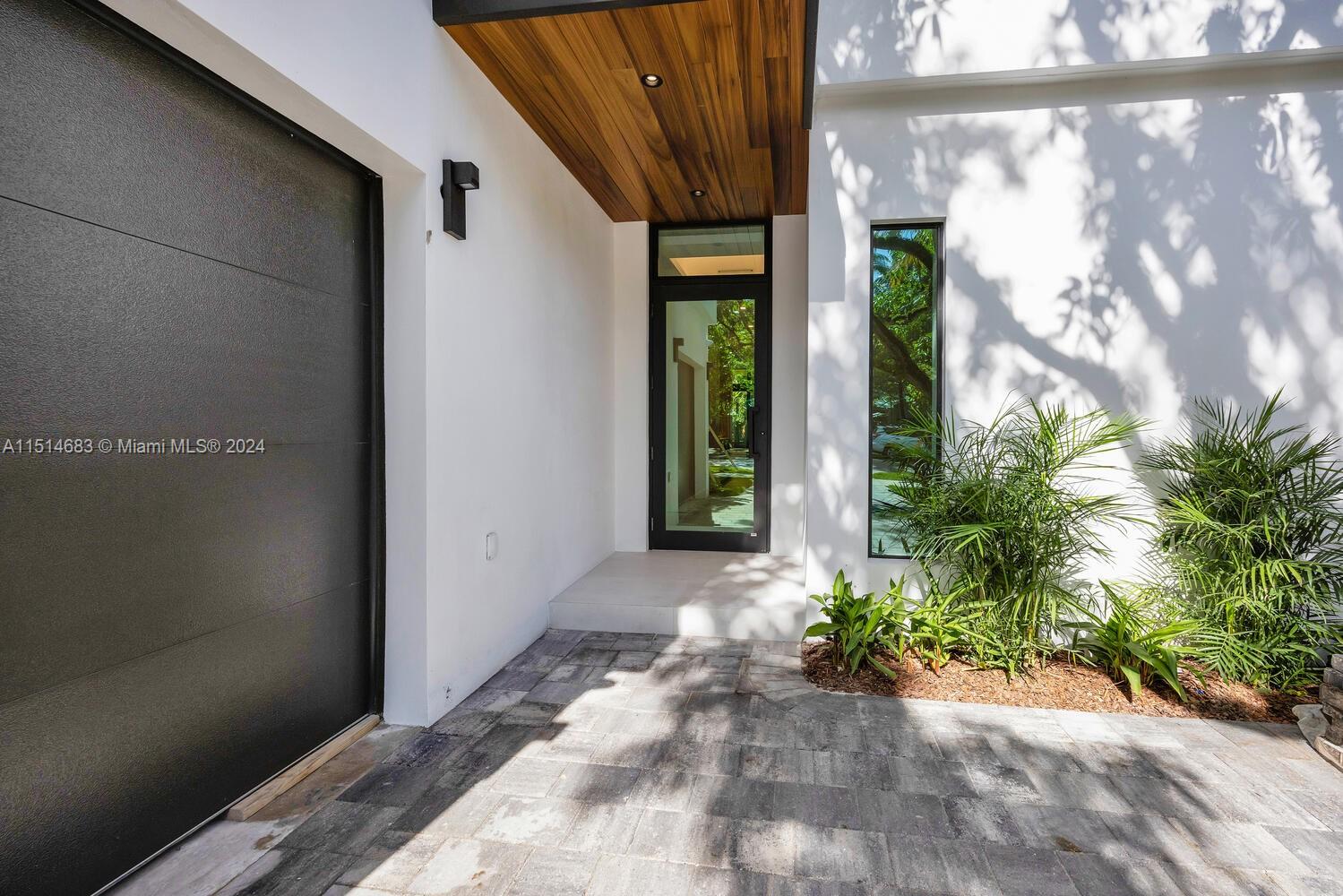 SILVER BLUFF EST SEC C - Residential