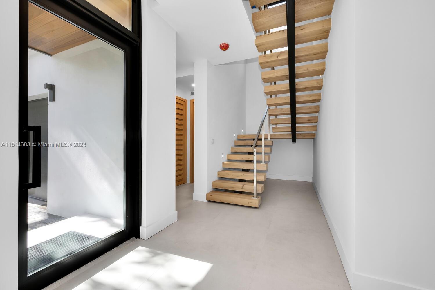 SILVER BLUFF EST SEC C - Residential