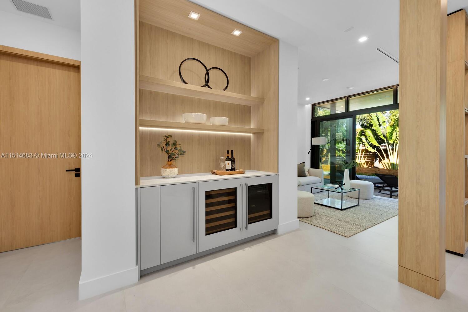 SILVER BLUFF EST SEC C - Residential