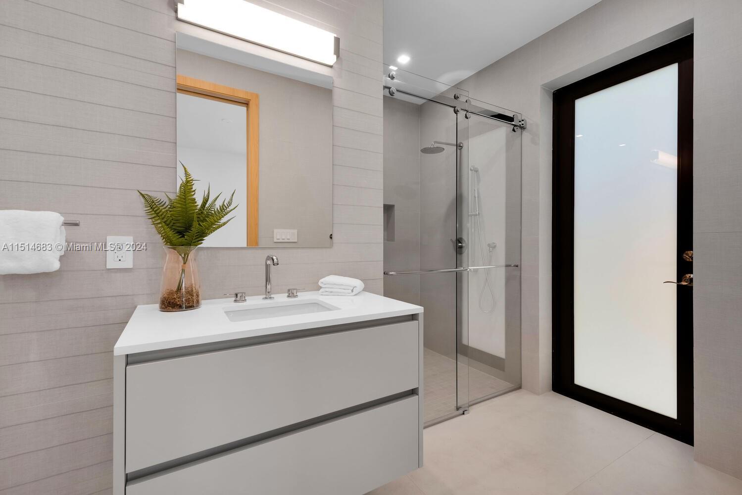 SILVER BLUFF EST SEC C - Residential