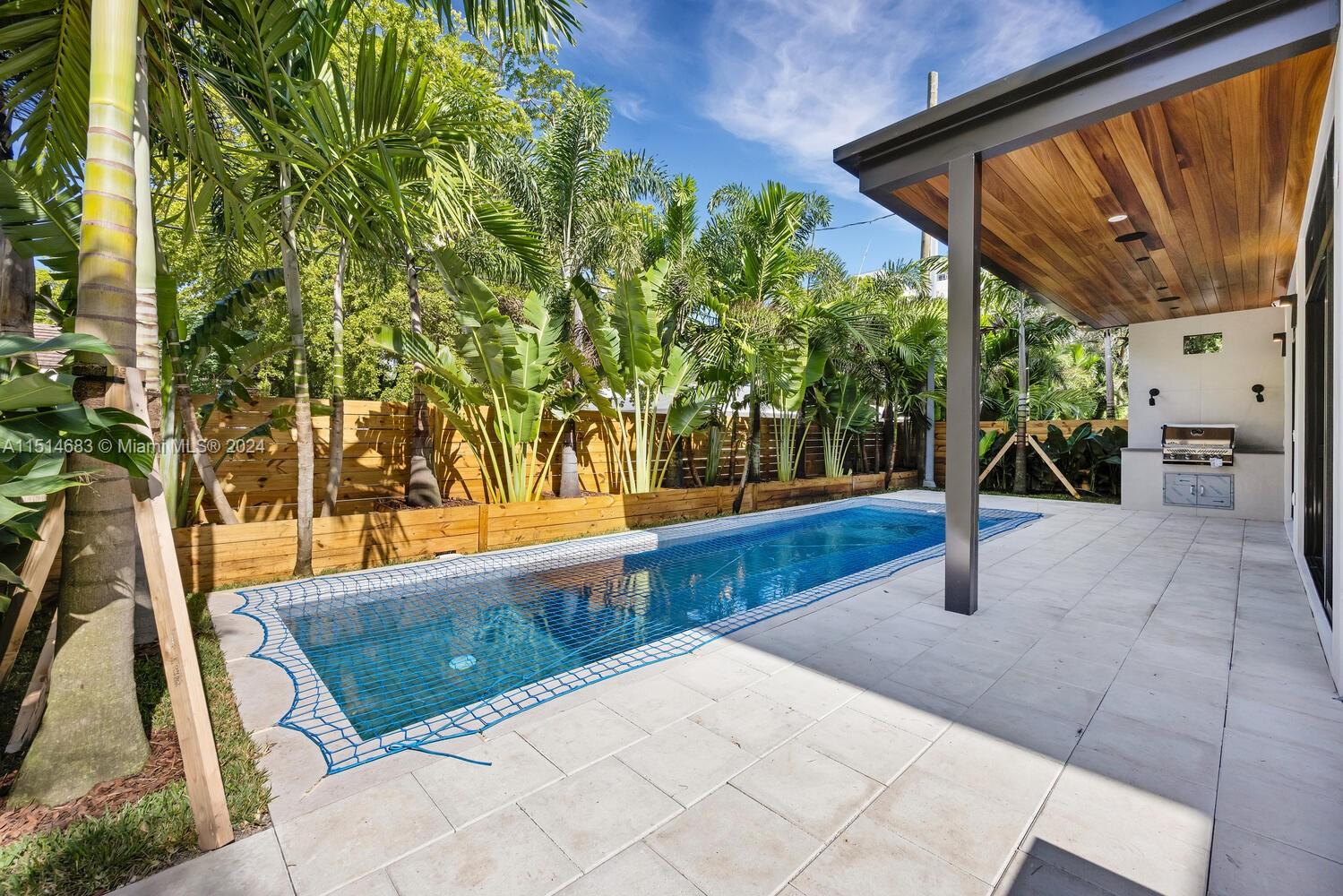 SILVER BLUFF EST SEC C - Residential