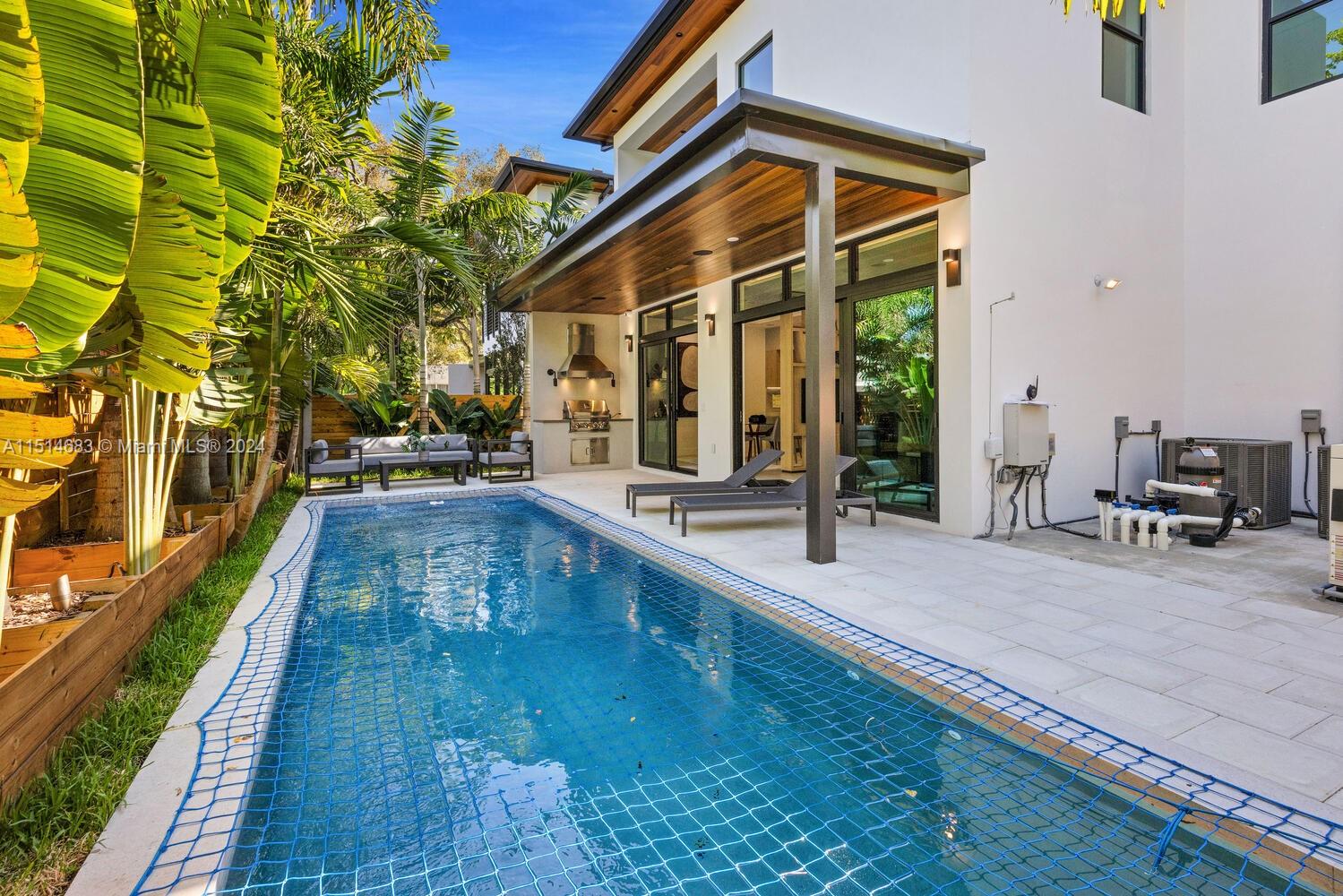 SILVER BLUFF EST SEC C - Residential