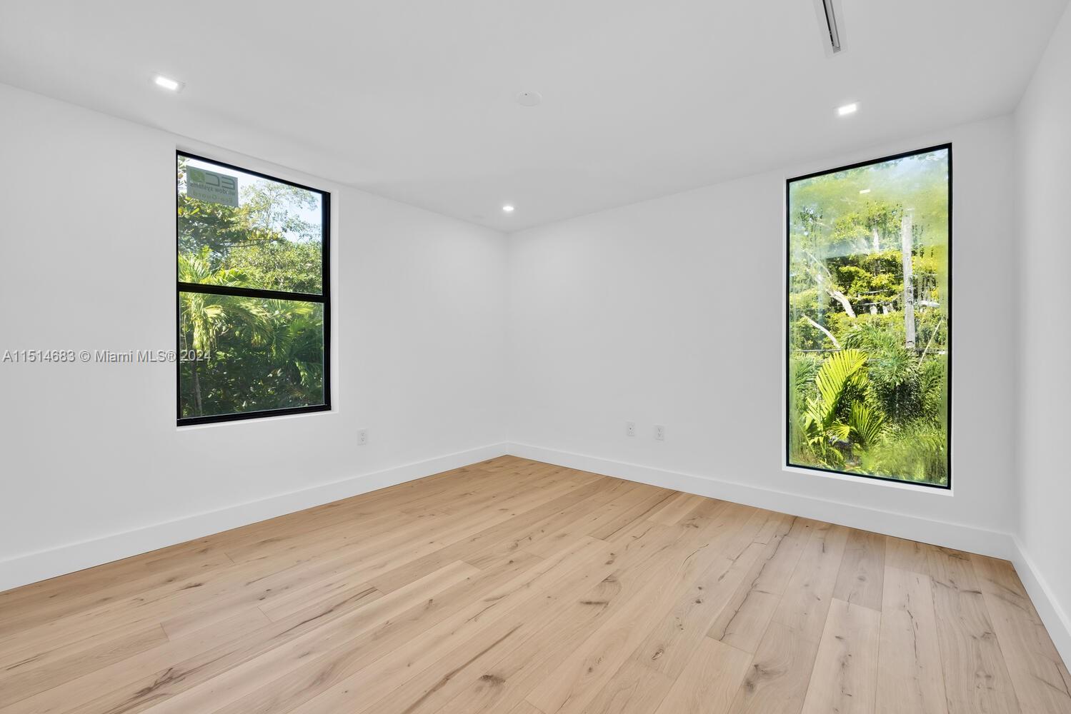 SILVER BLUFF EST SEC C - Residential