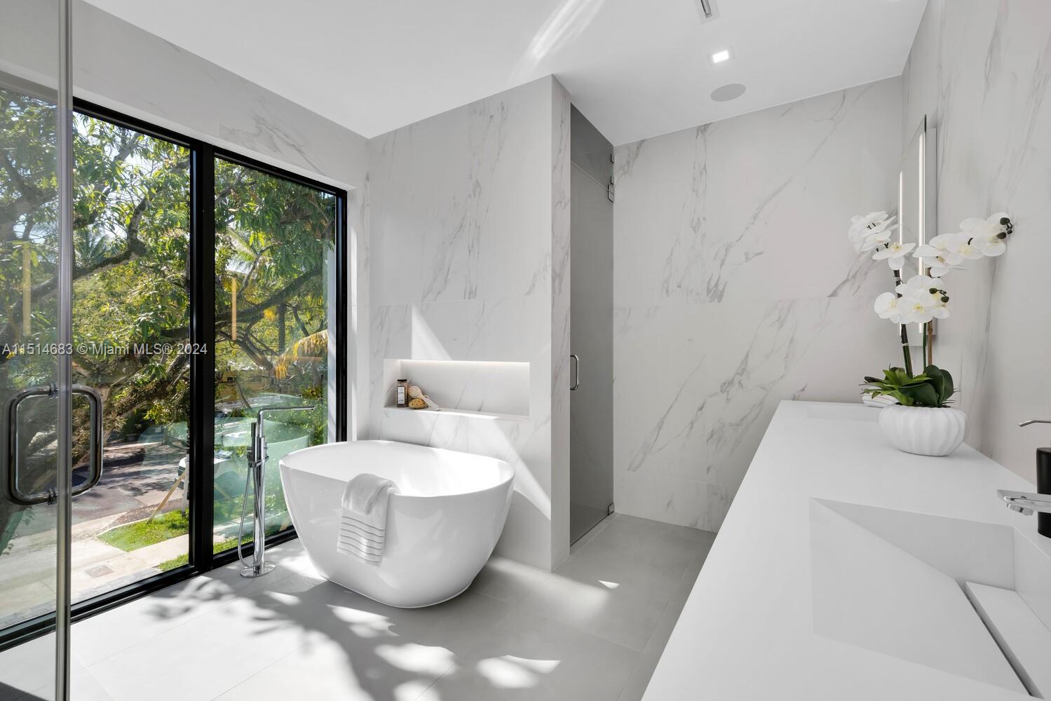 SILVER BLUFF EST SEC C - Residential