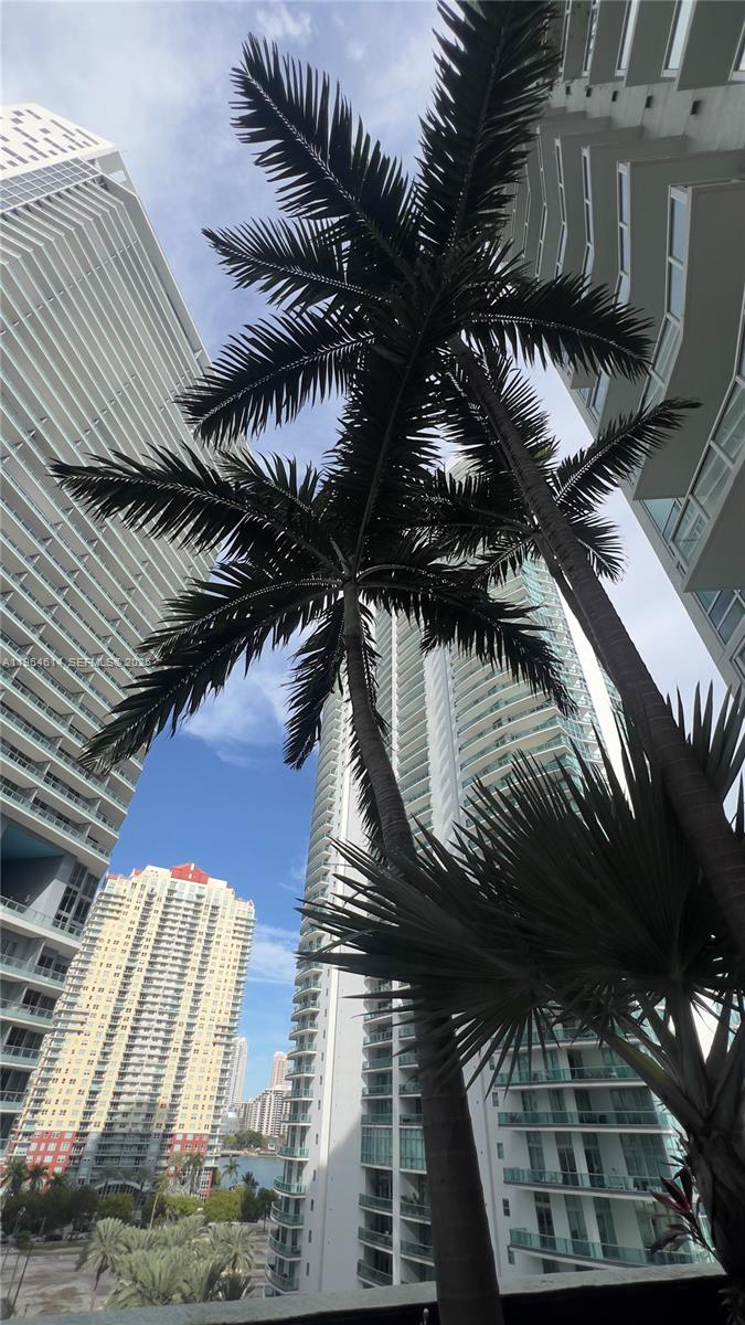 THE EMERALD AT BRICKELL C - Residential