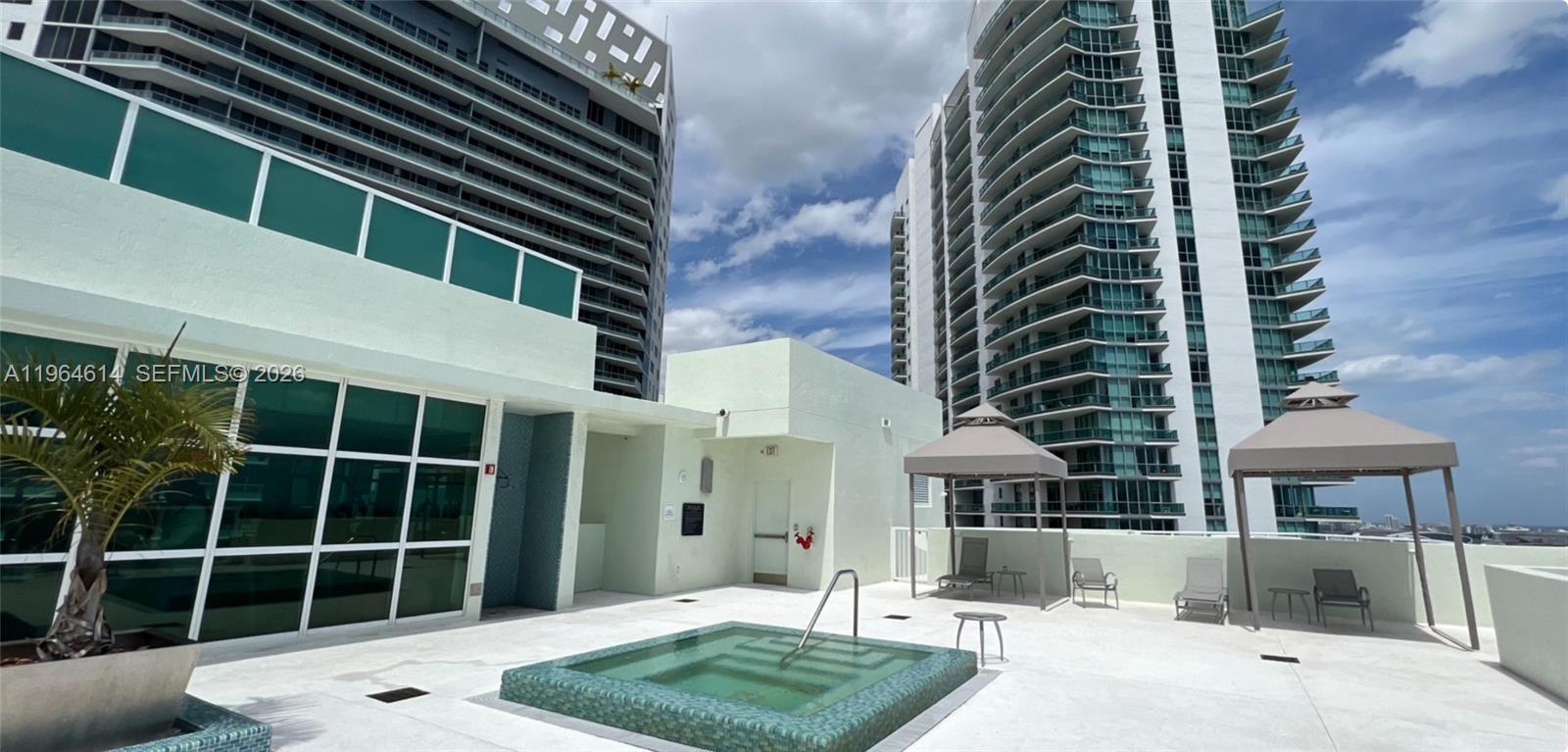 THE EMERALD AT BRICKELL C - Residential