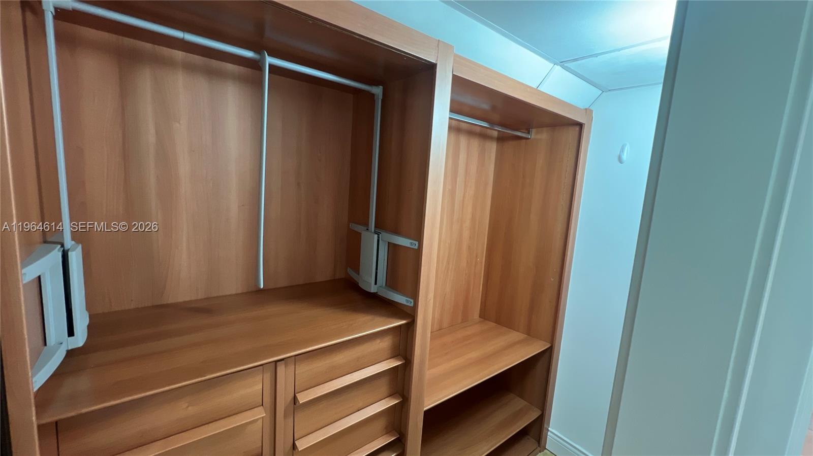 THE EMERALD AT BRICKELL C - Residential