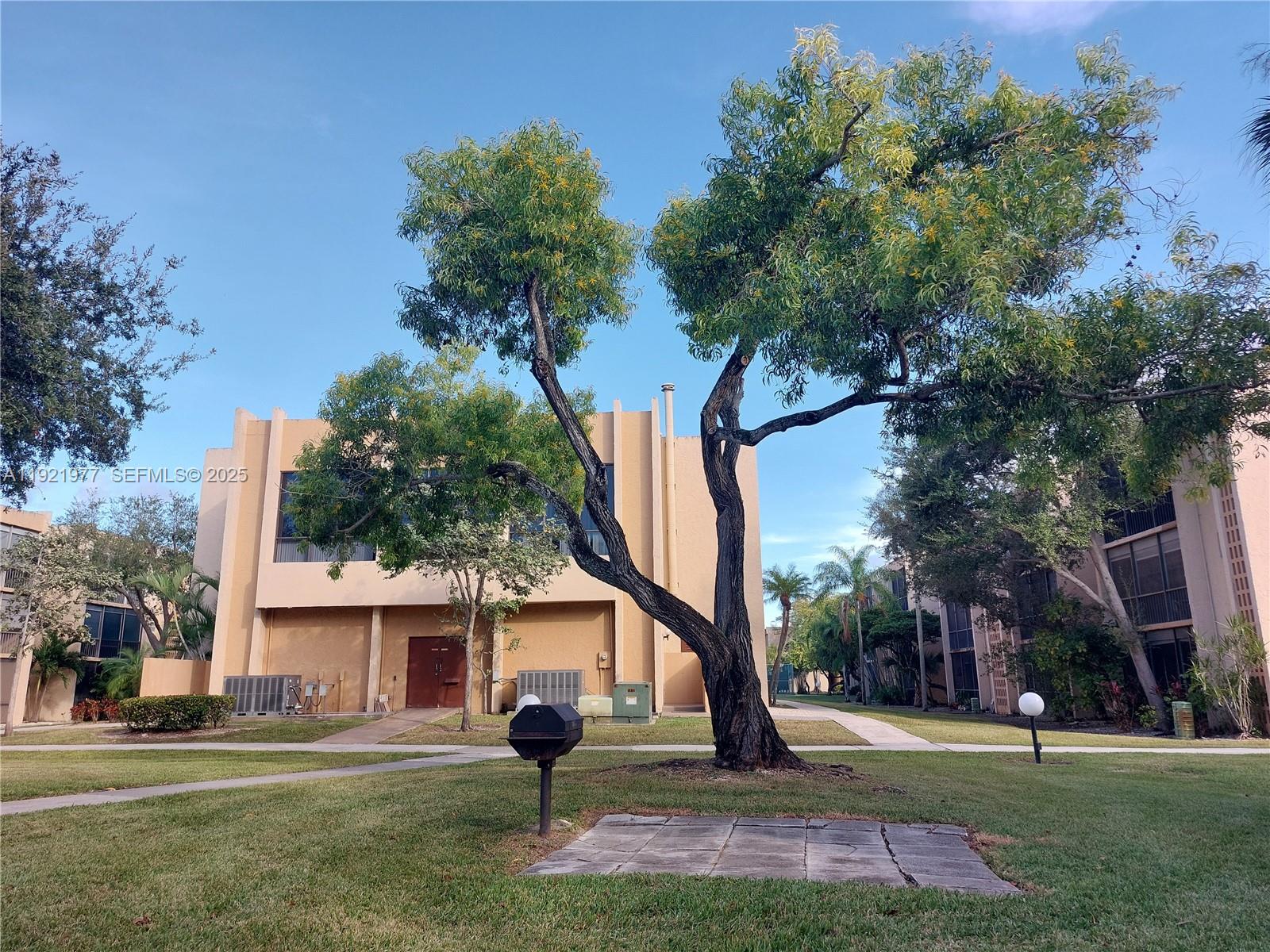 KENDALL ACRES WEST CONDO - Residential