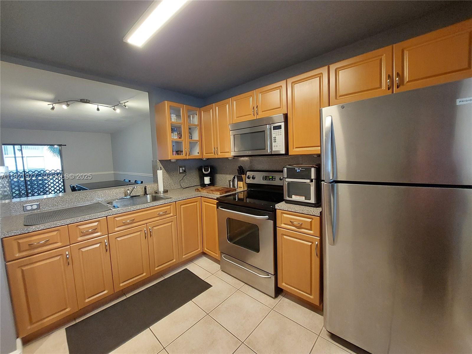 KENDALL ACRES WEST CONDO - Residential