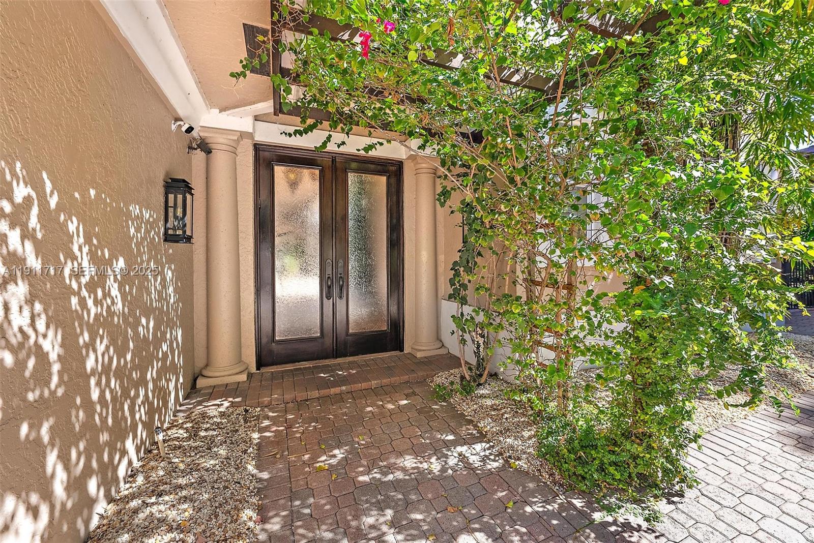 404 Mariner Dr, Jupiter, FL, 33477/$6,750,000 3 404 Mariner Dr