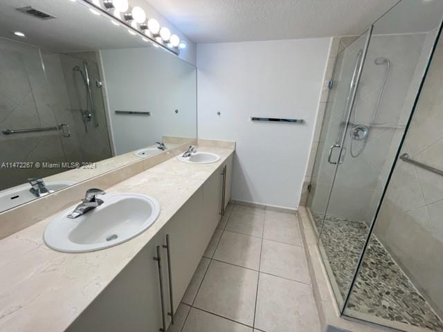 OCEANBLUE CONDO OF MIAMI - Residential