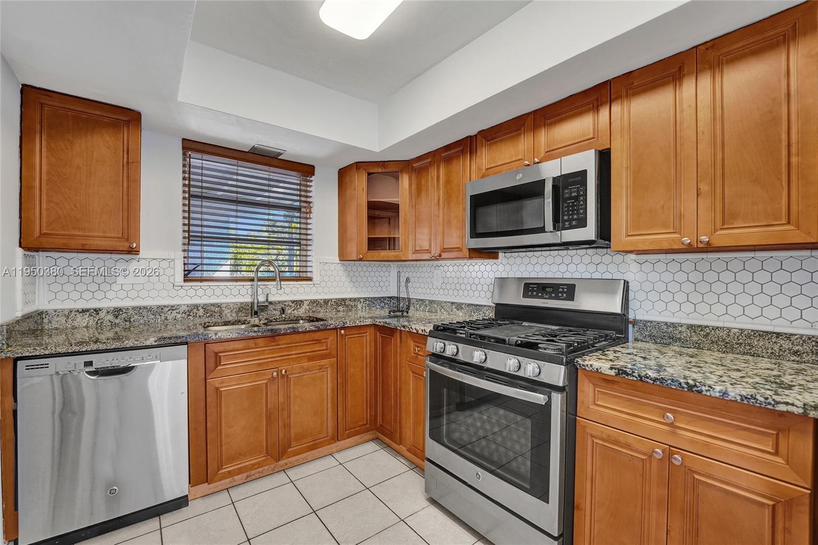 DRIFTWOOD ESTATES NO 9 AM - Residential