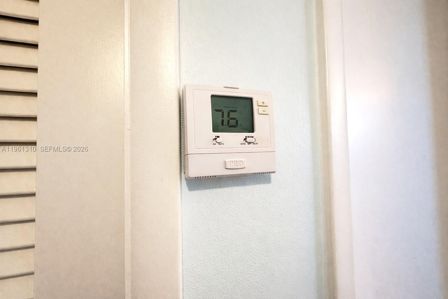 MAR-LEN GARDENS NO 11 COR - Residential