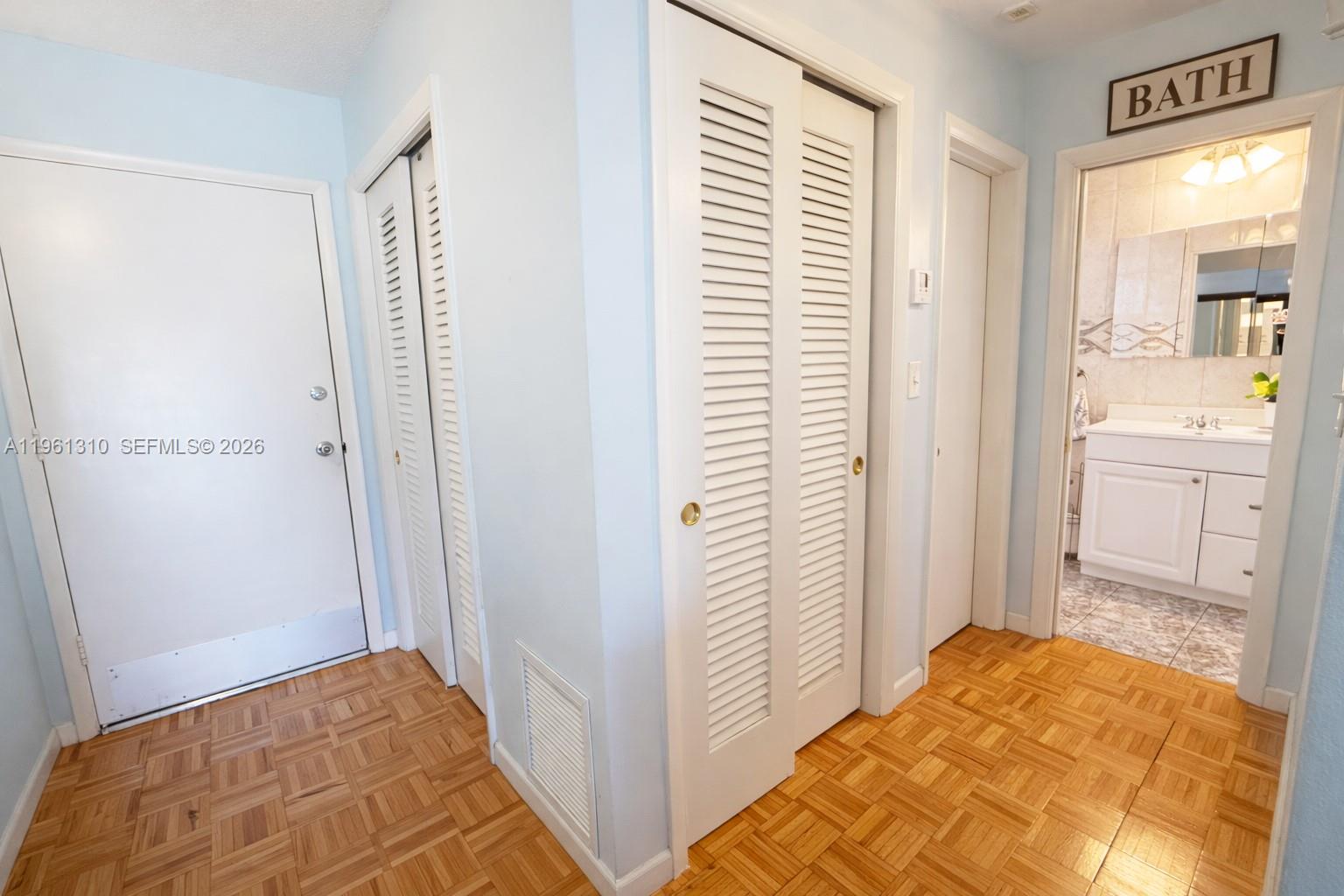 MAR-LEN GARDENS NO 11 COR - Residential