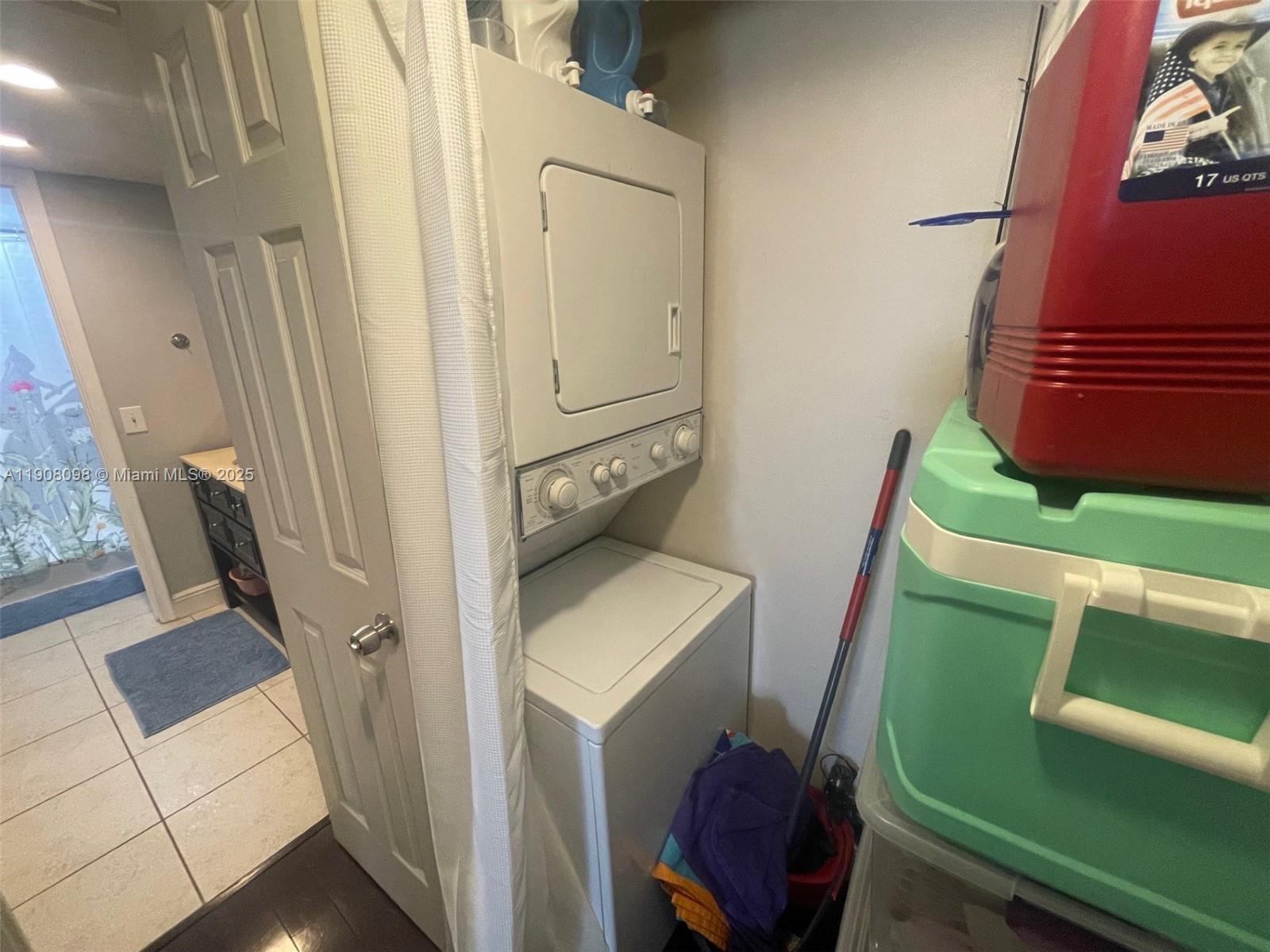 EMERALD ISLES WEST PHASE - Residential