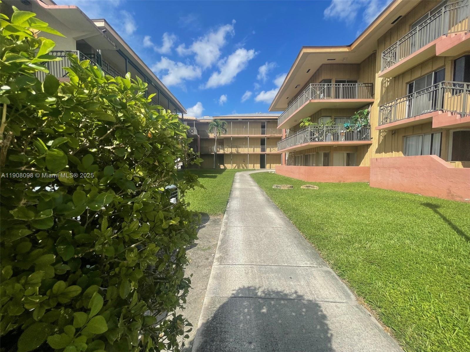 EMERALD ISLES WEST PHASE - Residential