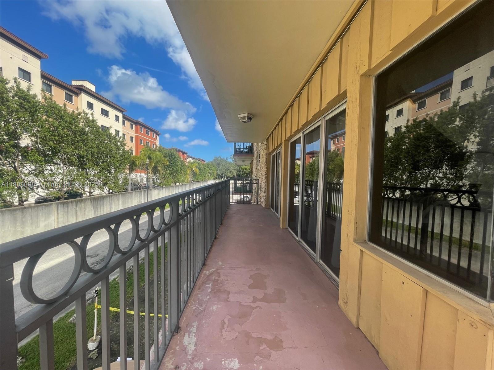 EMERALD ISLES WEST PHASE - Residential