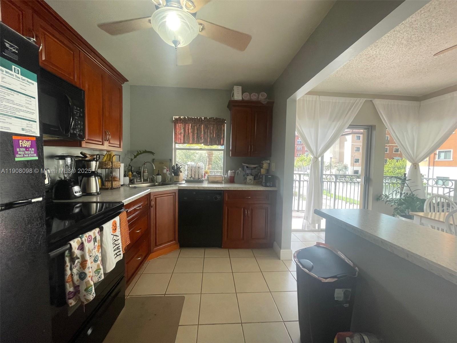 EMERALD ISLES WEST PHASE - Residential