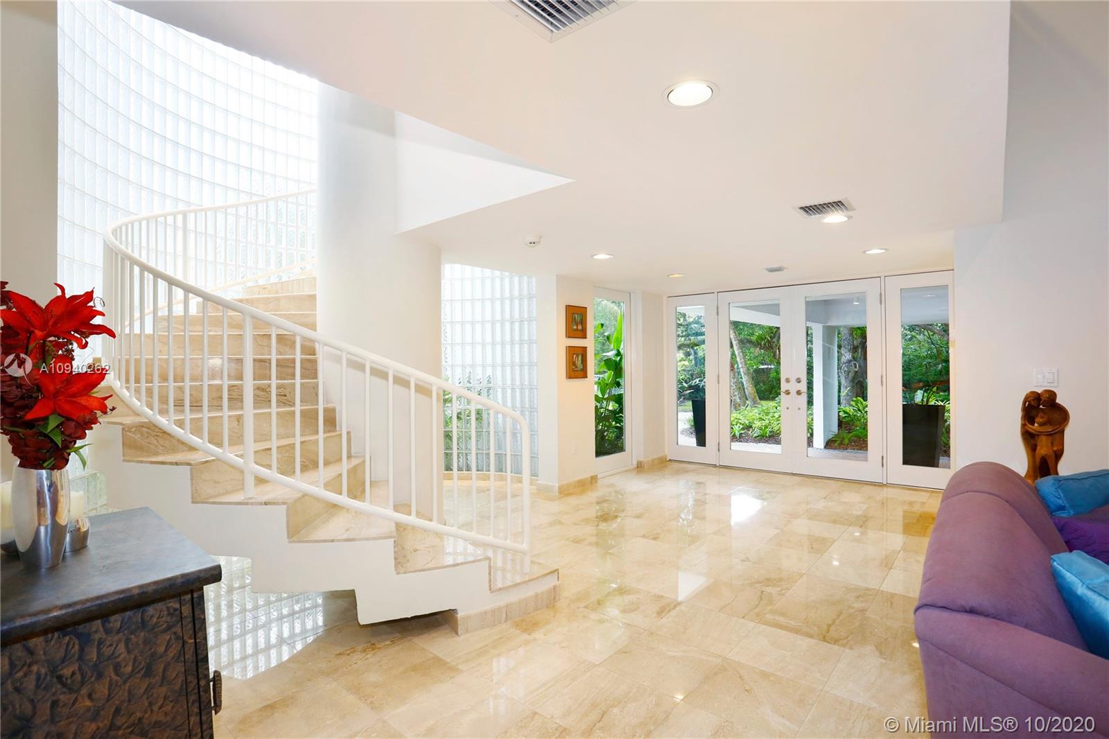 GABLES ESTS NO 4 - Residential