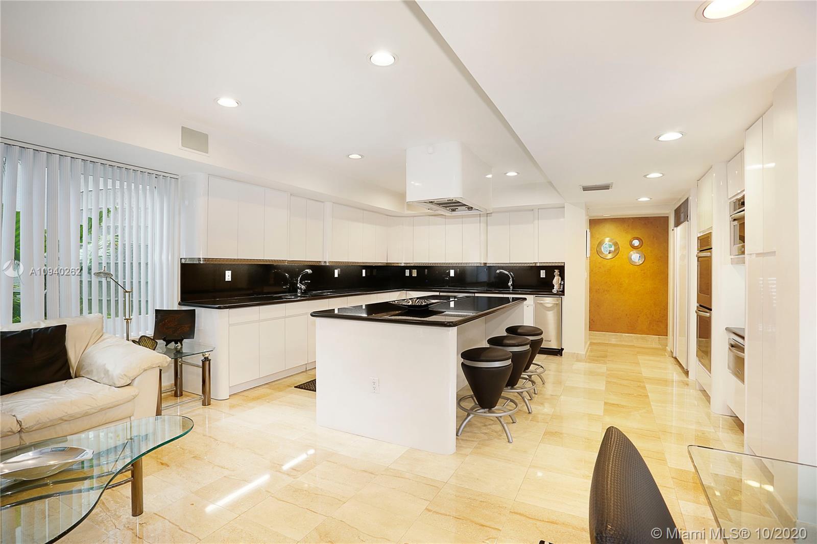 GABLES ESTS NO 4 - Residential