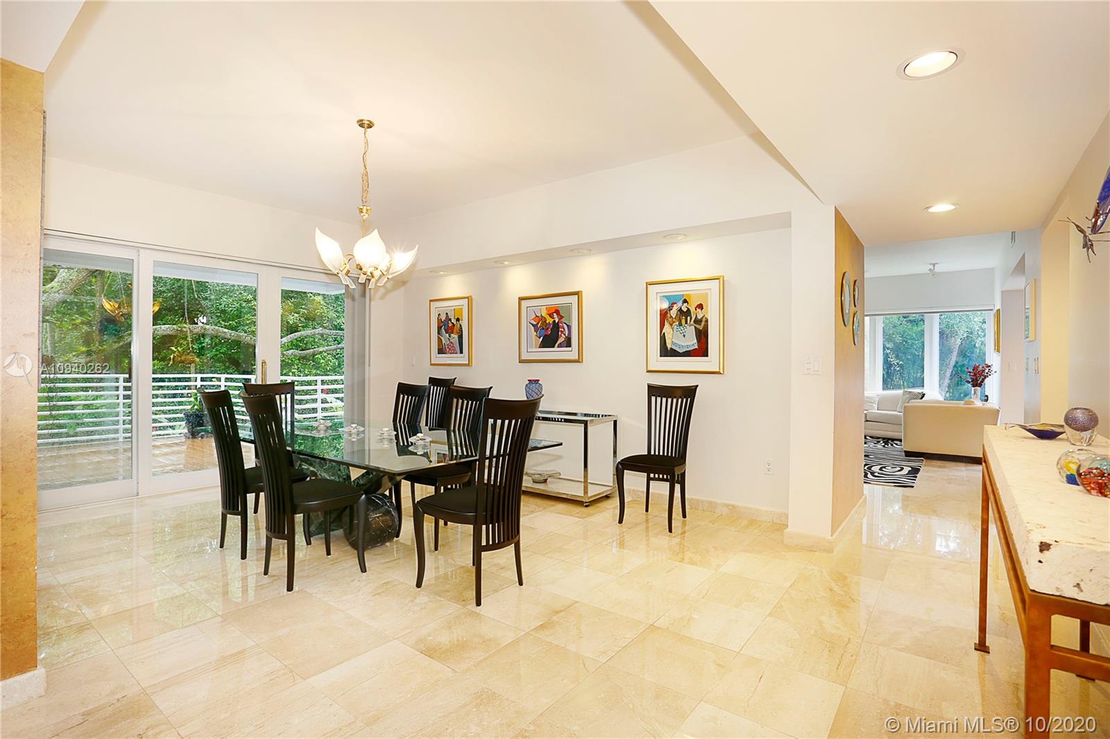 GABLES ESTS NO 4 - Residential