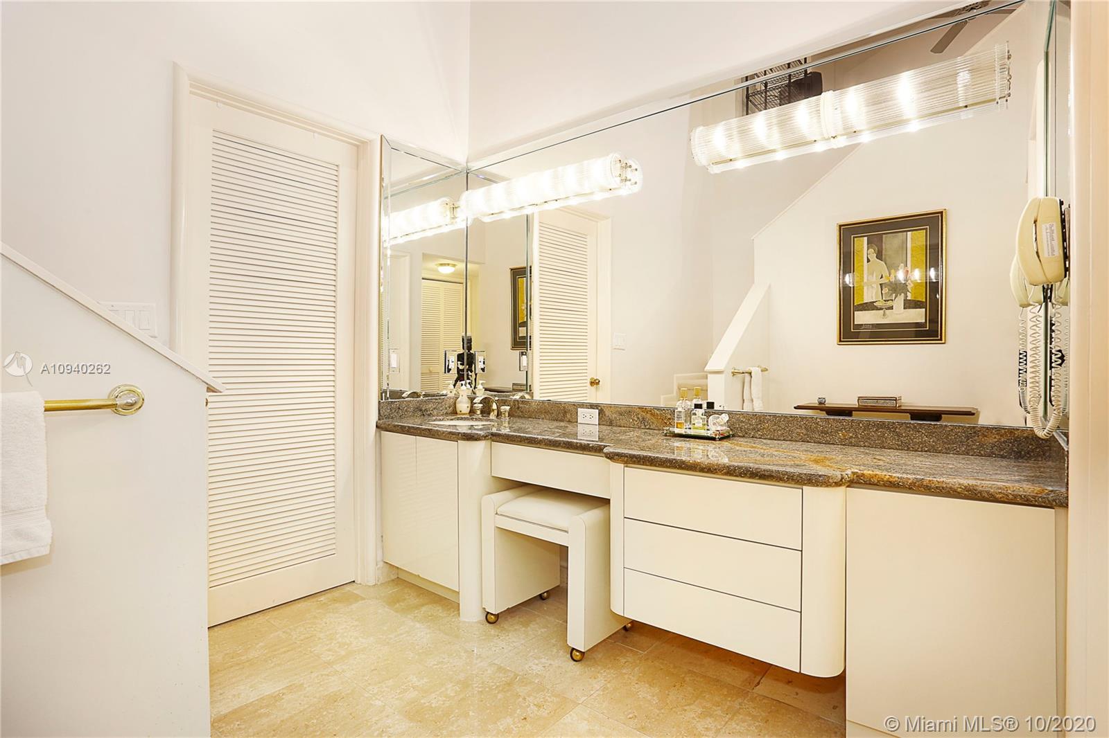 GABLES ESTS NO 4 - Residential