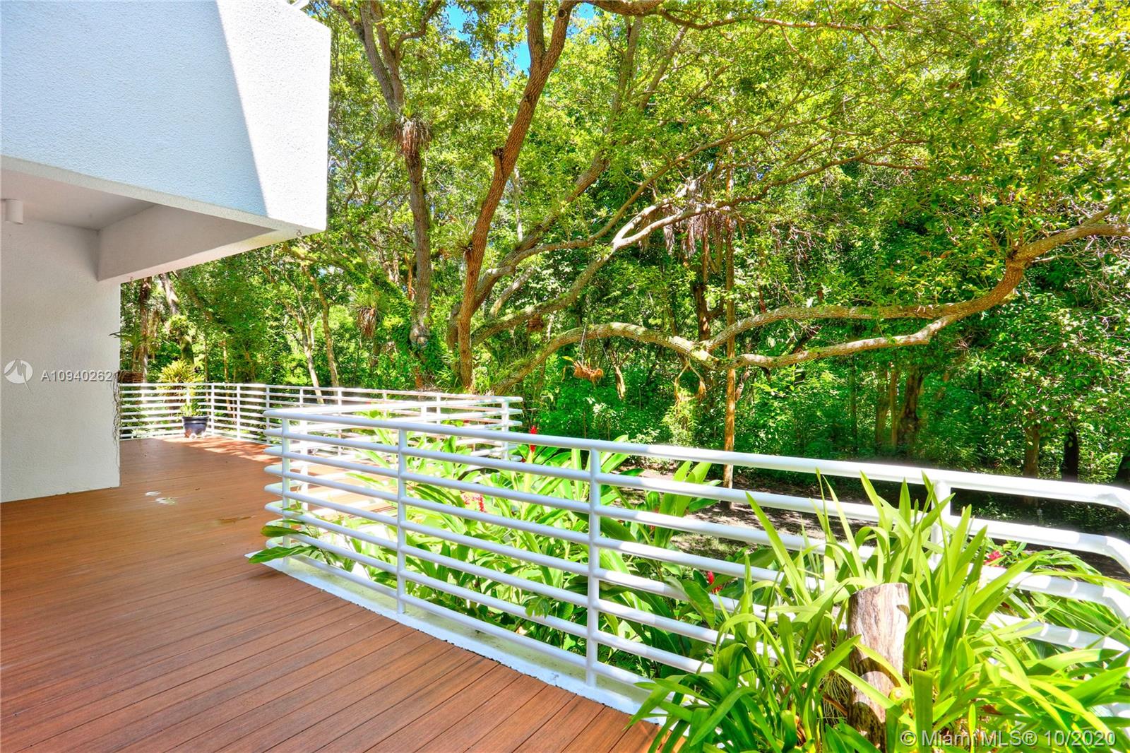 GABLES ESTS NO 4 - Residential