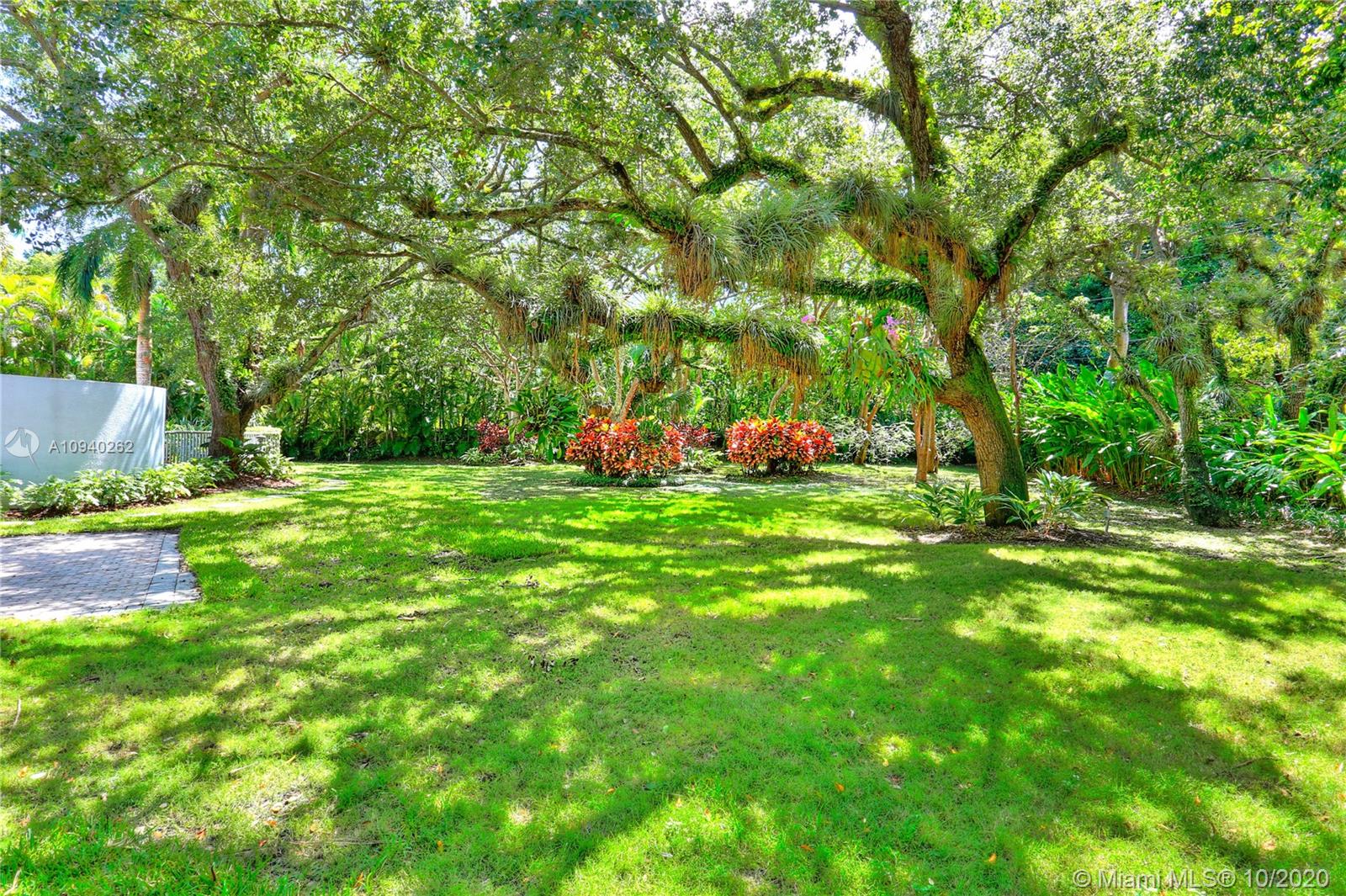 GABLES ESTS NO 4 - Residential