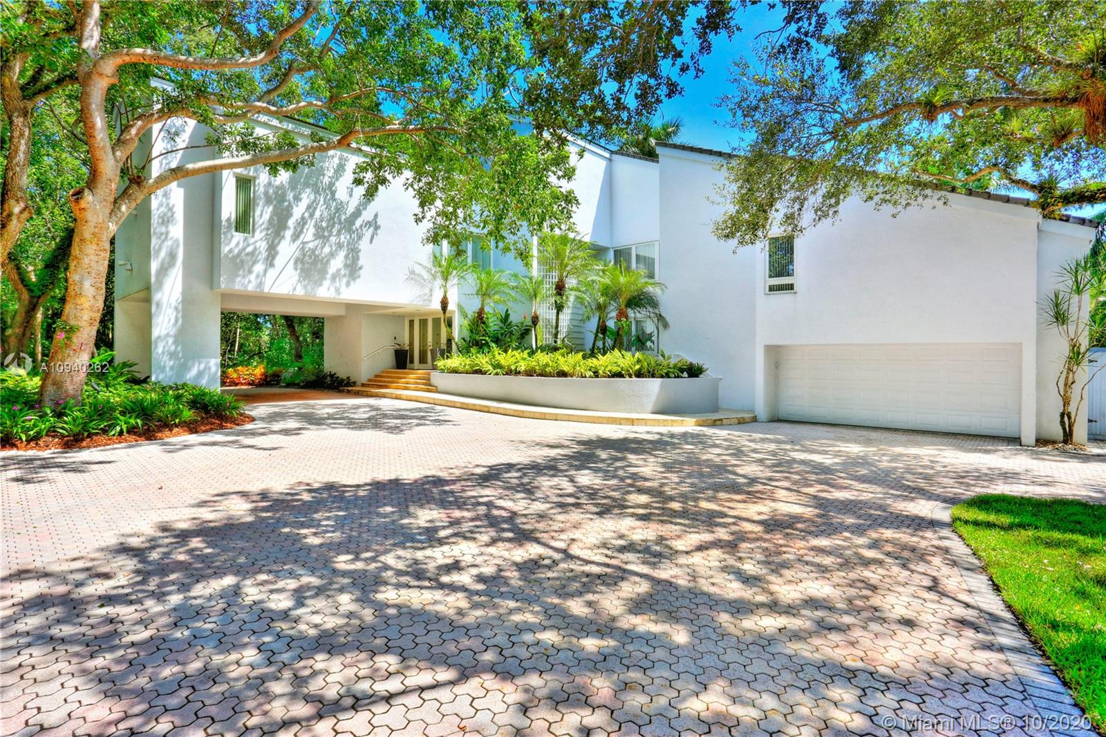 GABLES ESTS NO 4 - Residential