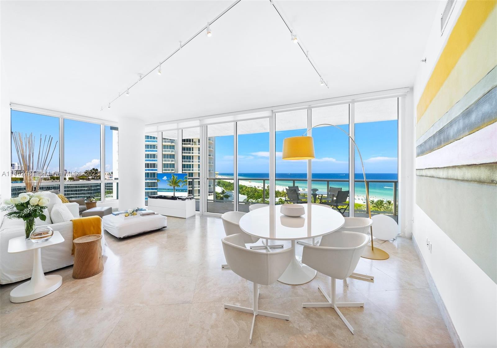 CONTINUUM ON SOUTH BEACH - Residential