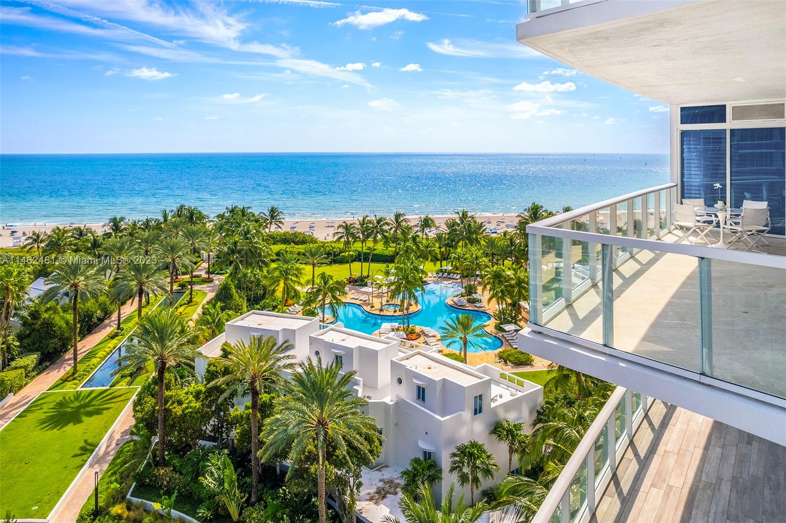 CONTINUUM ON SOUTH BEACH - Residential
