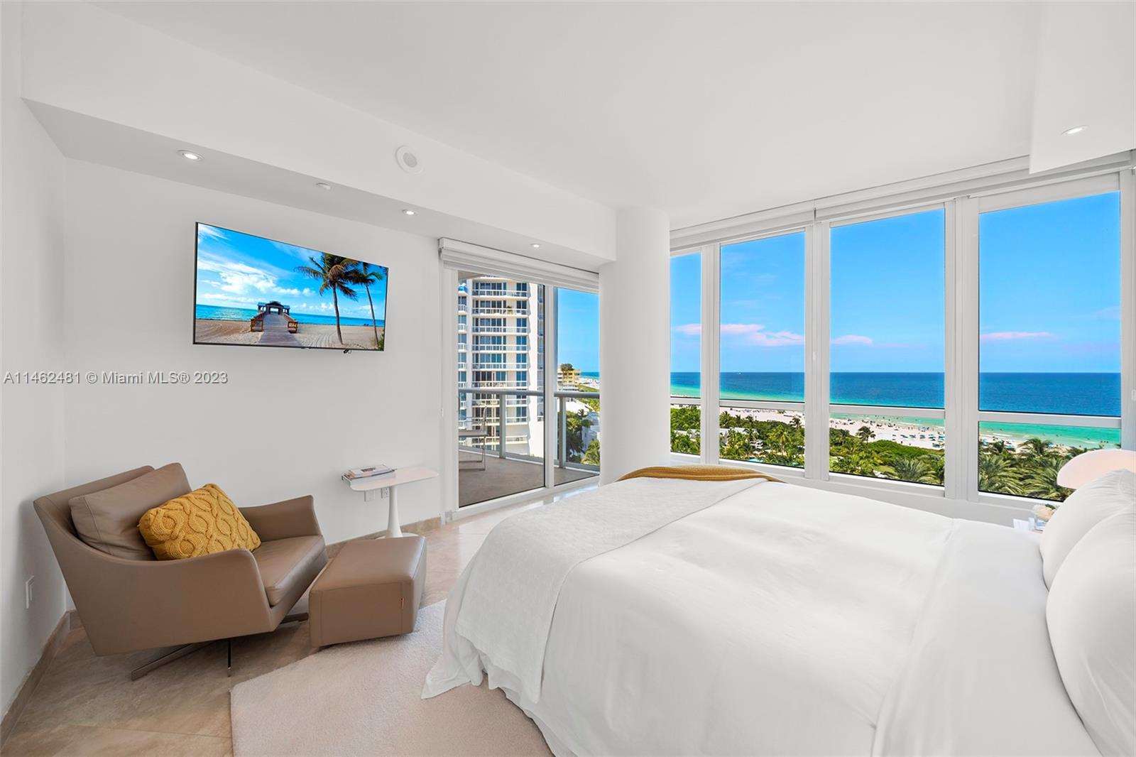 CONTINUUM ON SOUTH BEACH - Residential