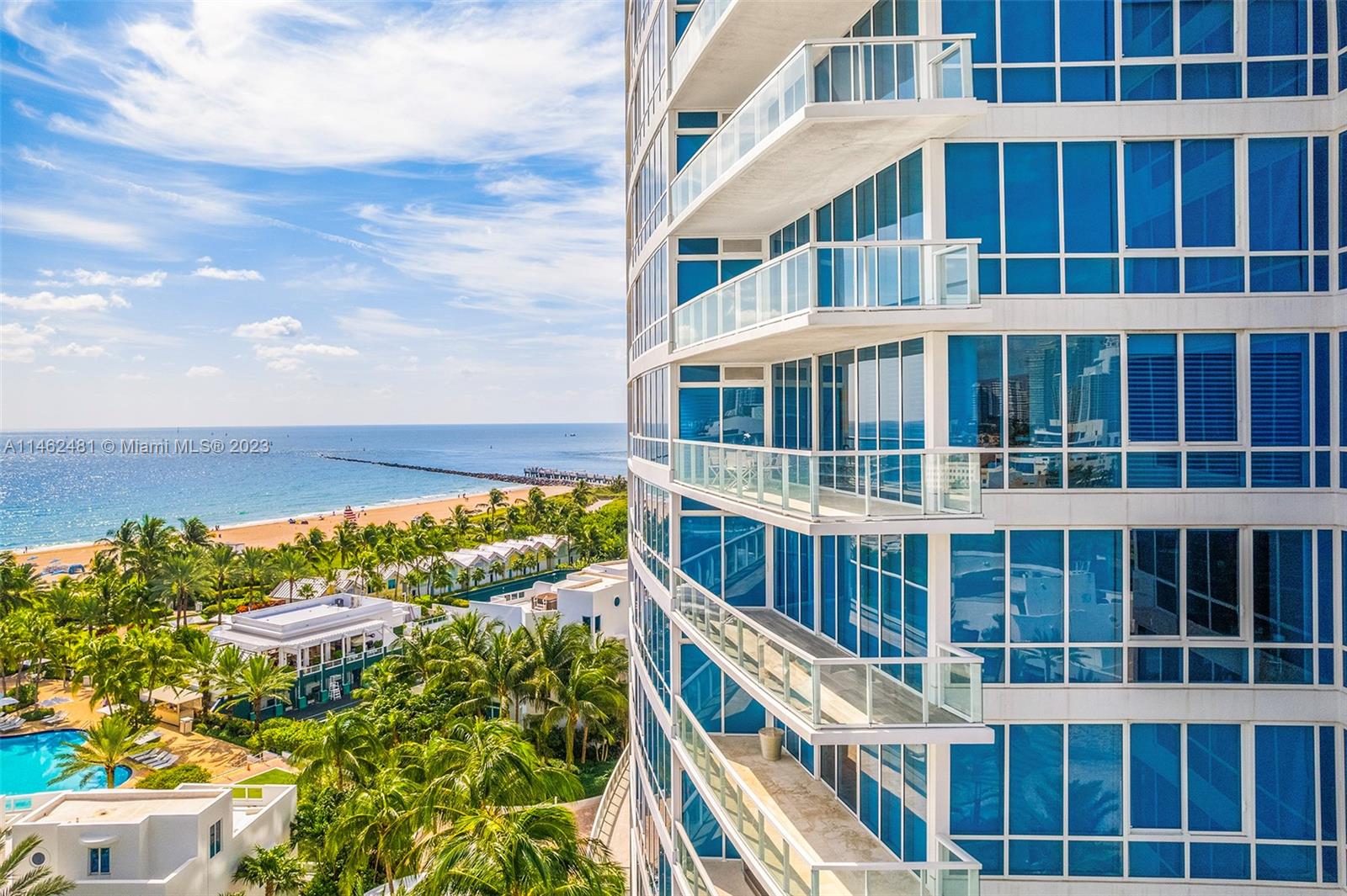 CONTINUUM ON SOUTH BEACH - Residential