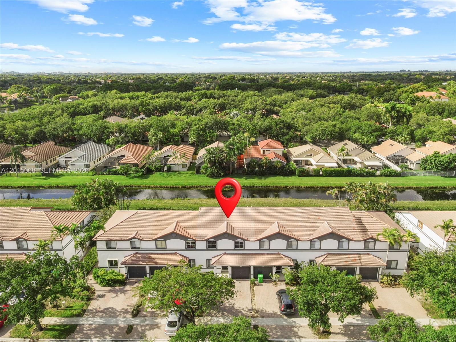 SUNSET PLAZA - Residential Lease