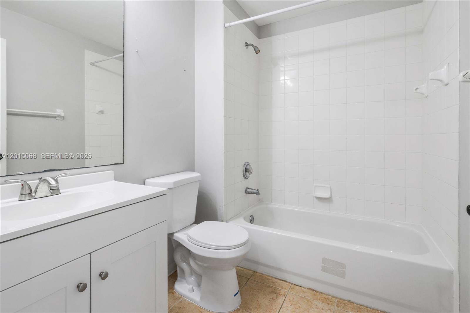 SUNSET PLAZA - Residential Lease