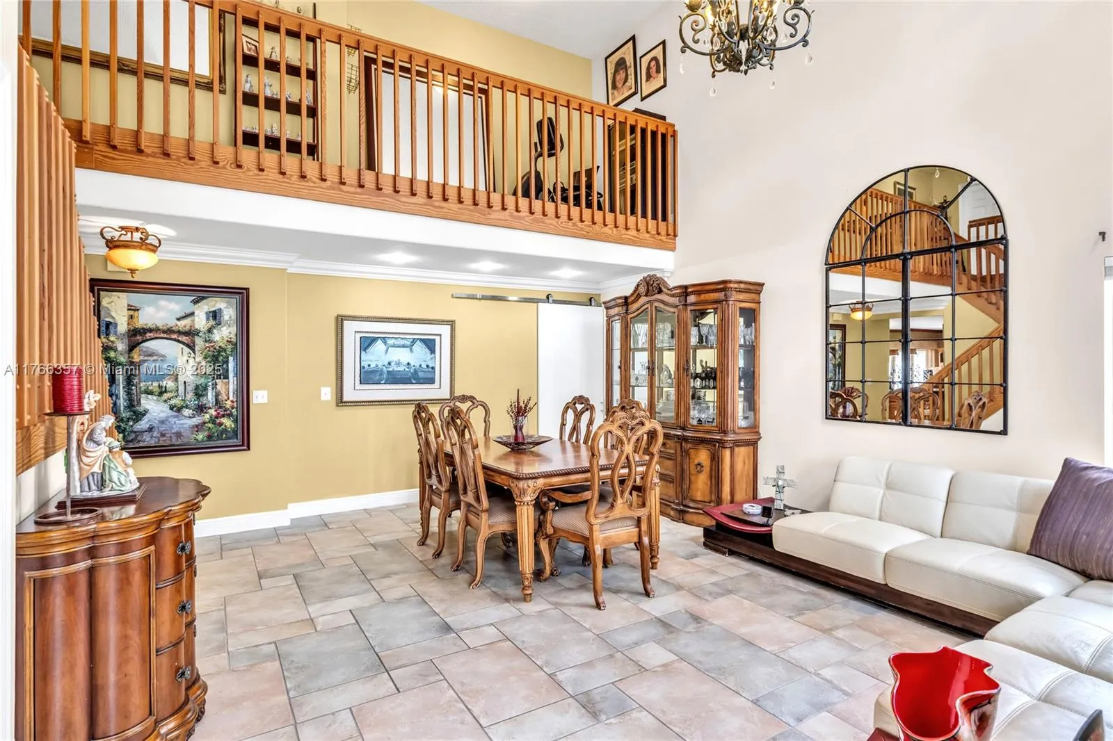 Pembroke Pines, Florida 33029, United States, 5 Bedrooms Bedrooms, ,4 BathroomsBathrooms,Residential,Active,90810