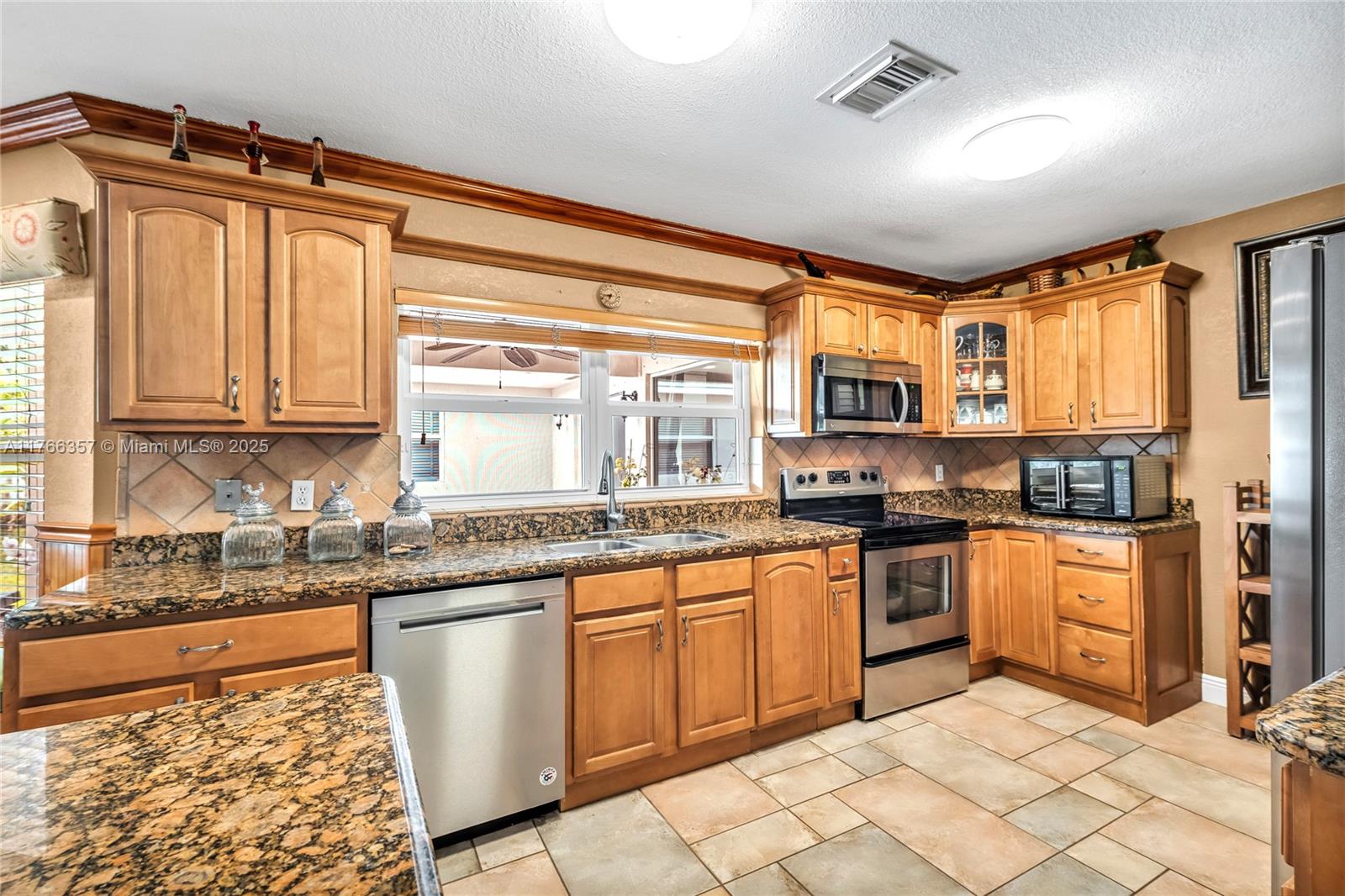 SILVER LAKES AT PEMBROKE - Residential