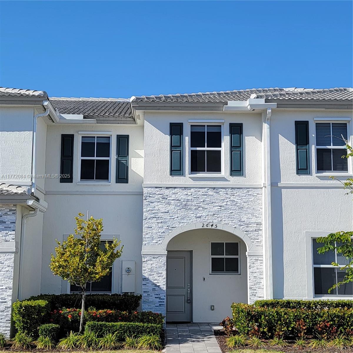 2645 Se 17th St, Homestead, Miami-Dade County, Florida - 3 Bedrooms  
3 Bathrooms - 