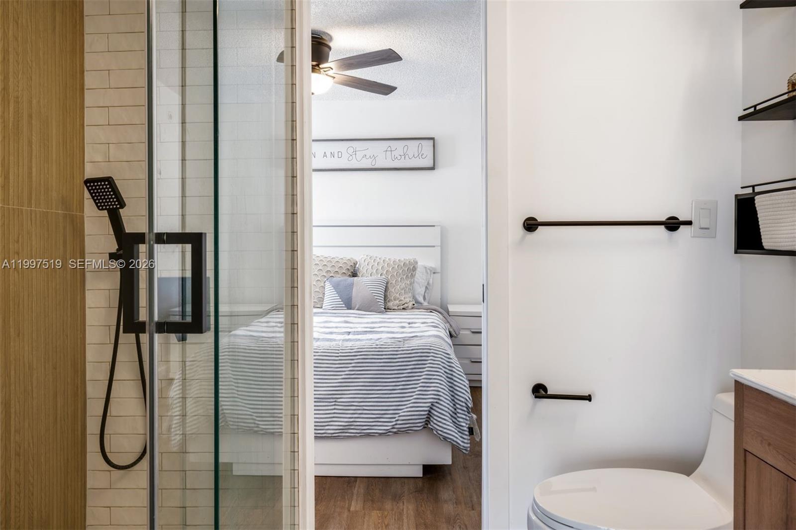 PALM POINT - Residential