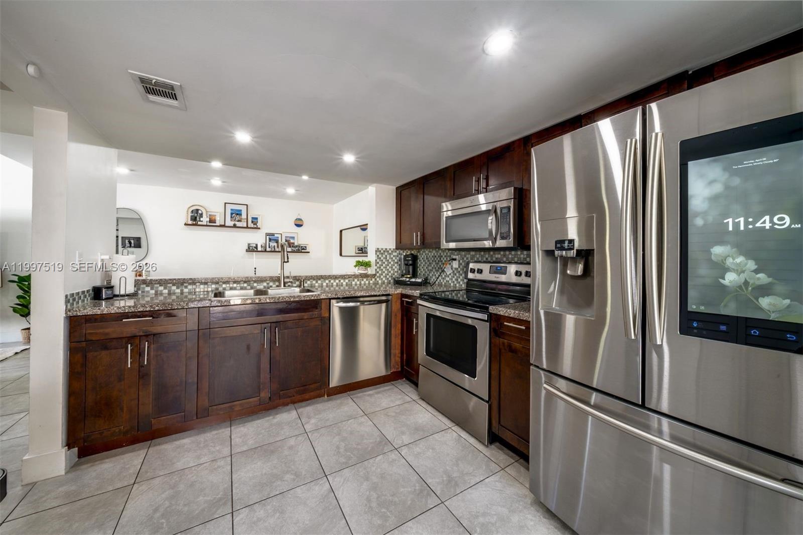 PALM POINT - Residential