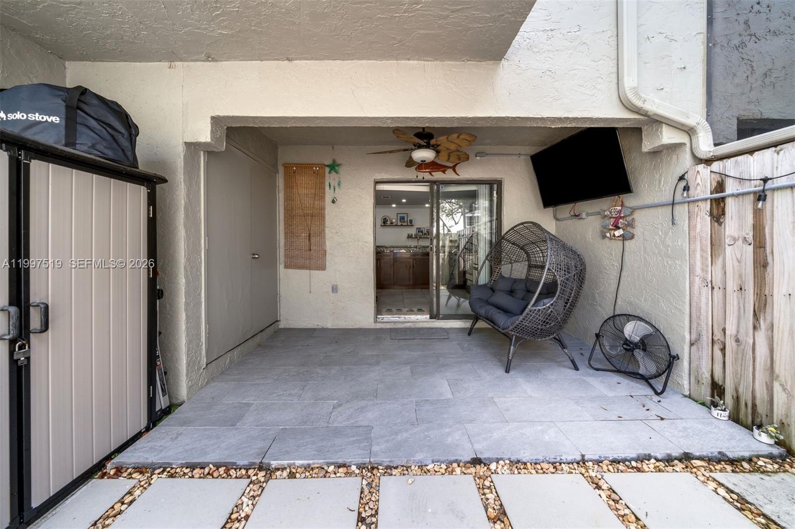 PALM POINT - Residential