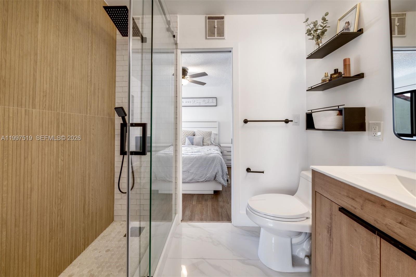 PALM POINT - Residential