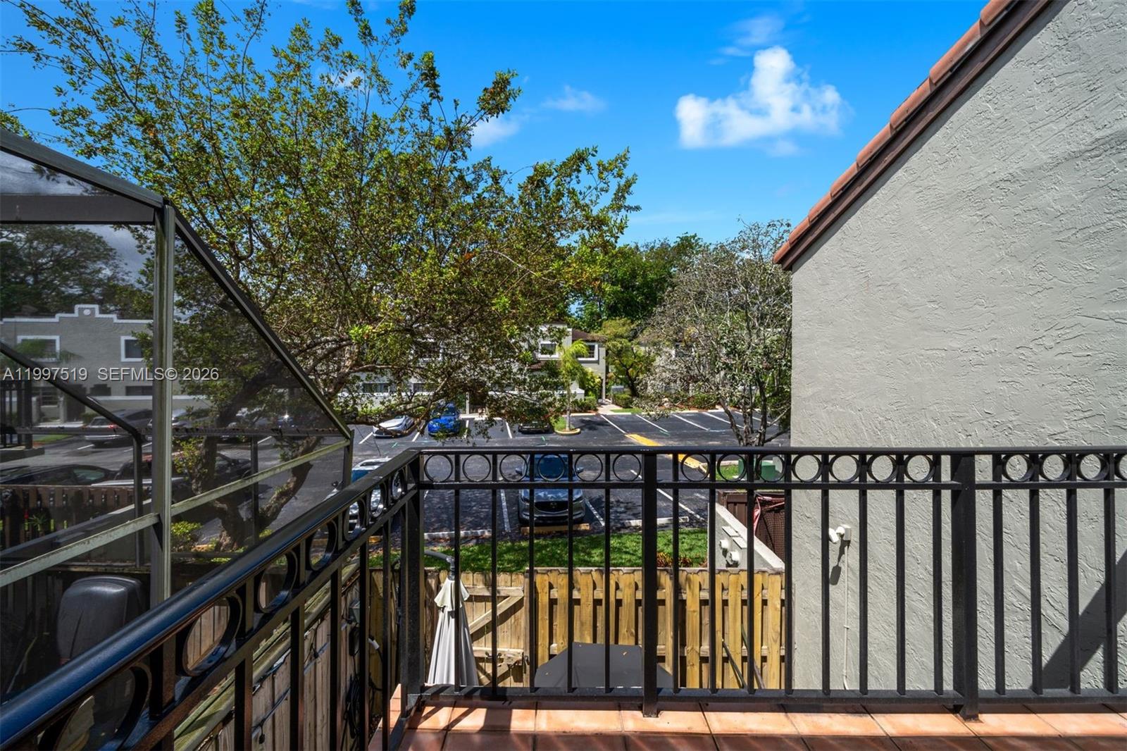 PALM POINT - Residential