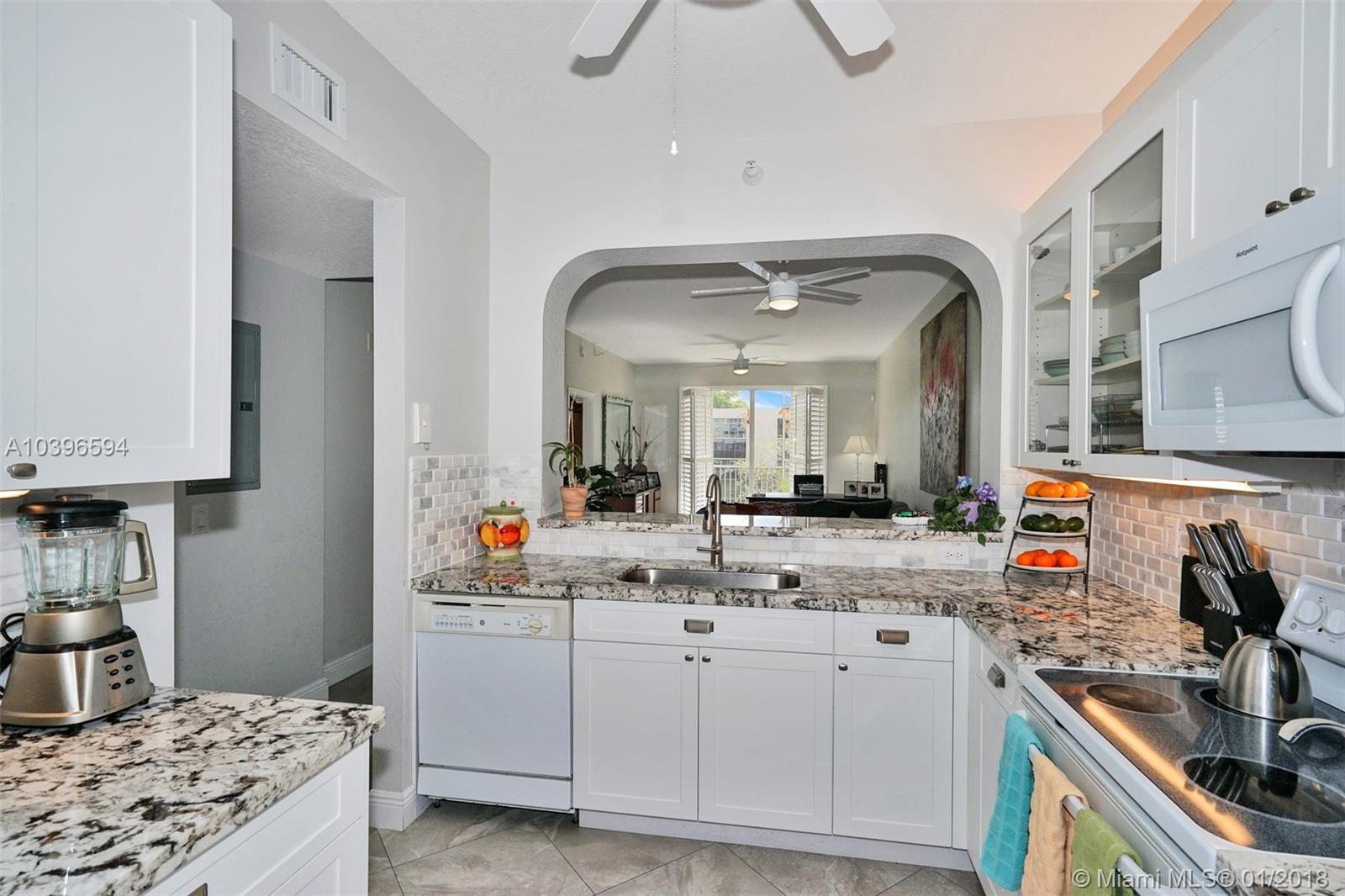 SOUTHAMPTON A CONDO - Residential Lease