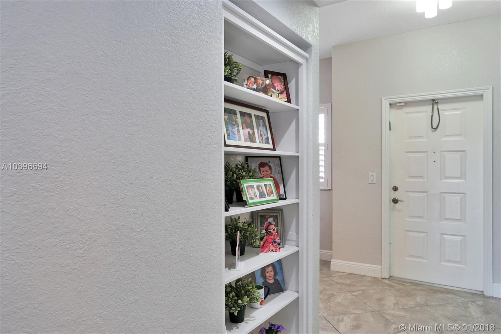 SOUTHAMPTON A CONDO - Residential Lease